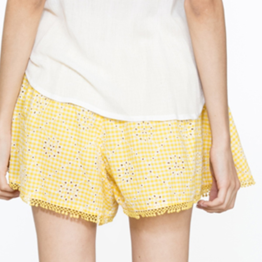 SHORTS - Picture 5 of 8